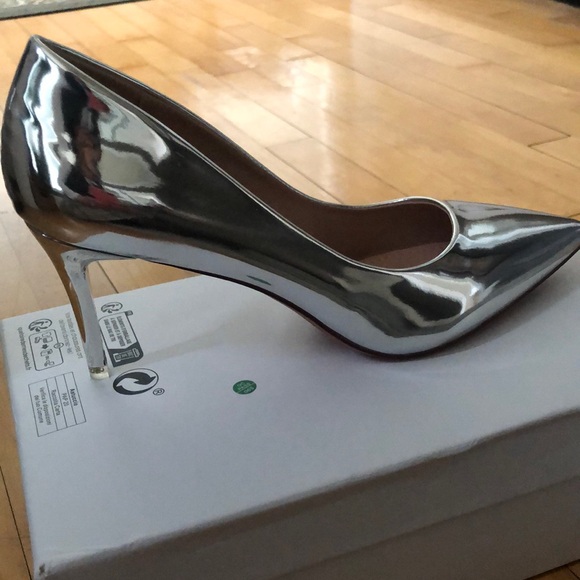 SHEIN Silver Metallic High Heels - Picture 4 of 6